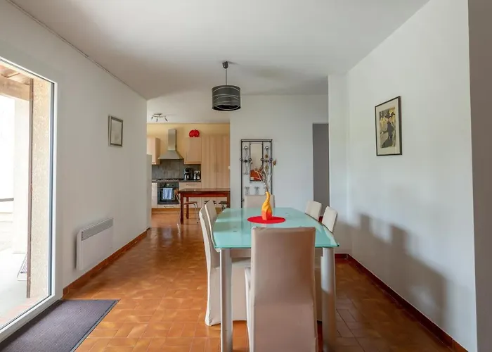 Tatil Evi Maison Confortable A Vendres, 87 M², Proche