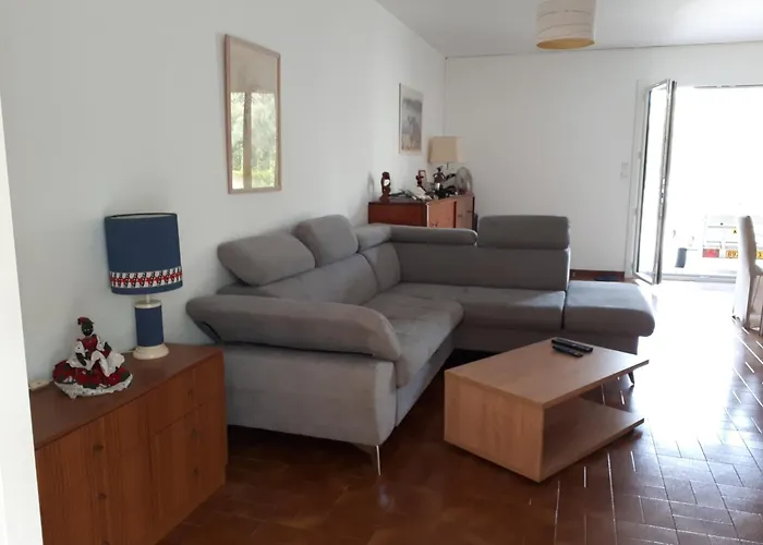 Maison Confortable A Vendres, 87 M², Proche