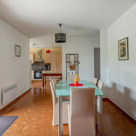 Nyaraló Maison Confortable A Vendres, 87 M², Proche