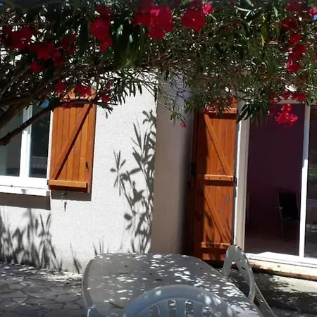 Maison Confortable A Vendres, 87 M², Proche Nyaraló