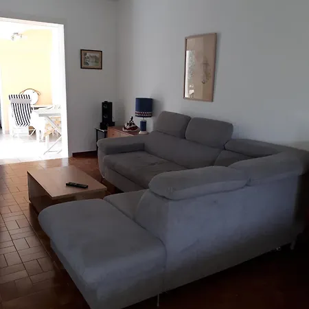 Maison Confortable A Vendres, 87 M², Proche Nyaraló Vendres